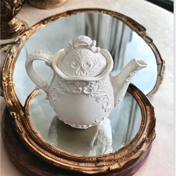 Lovely Vintage Napcoware Provincial Teapot/Lid - Picture 10 of 10